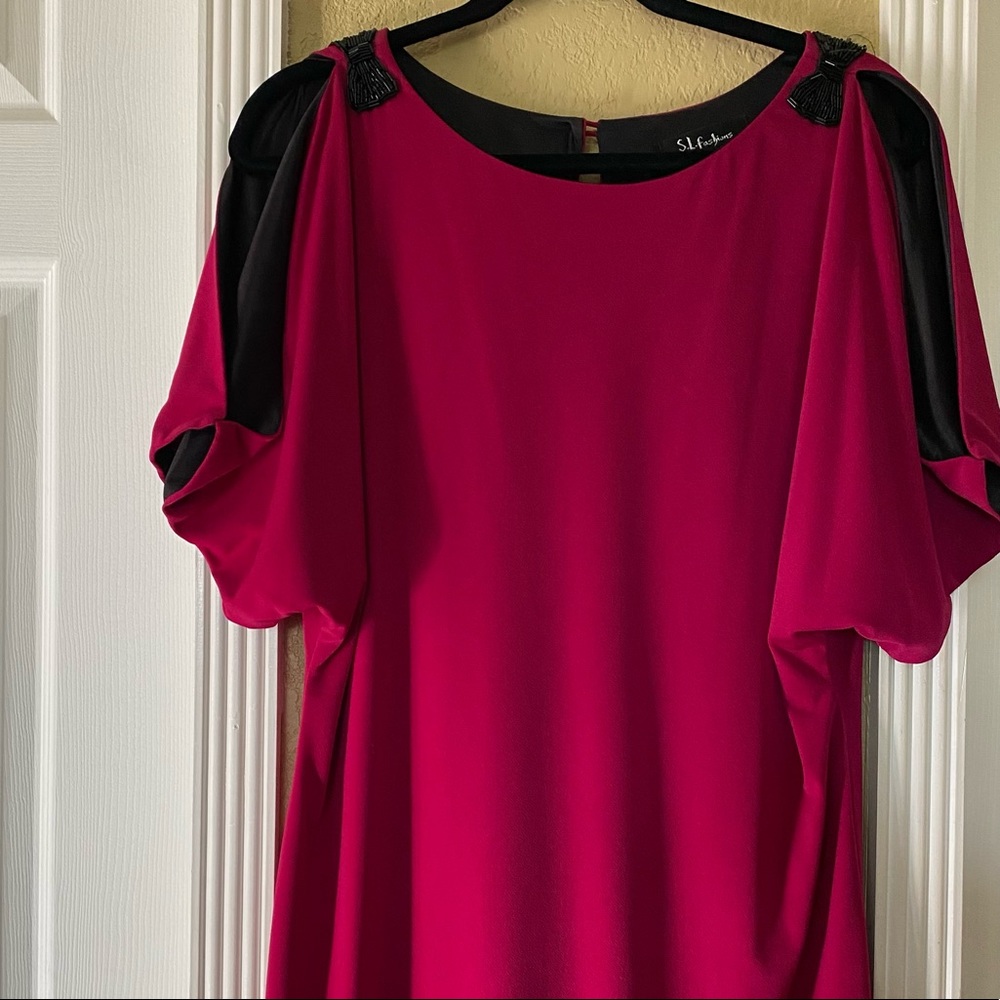 Womens dress size 6P